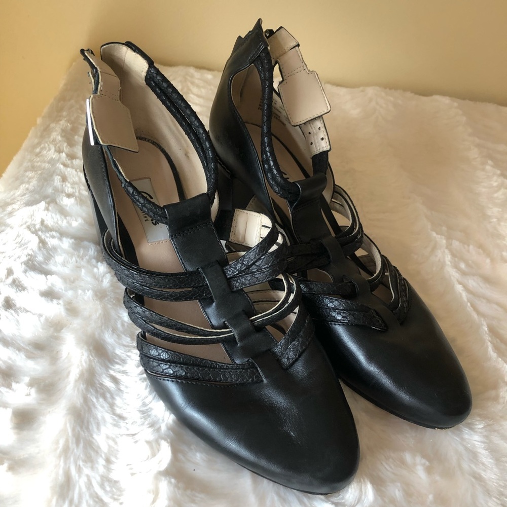 Clark’s Black Cleaves Zing Heel
